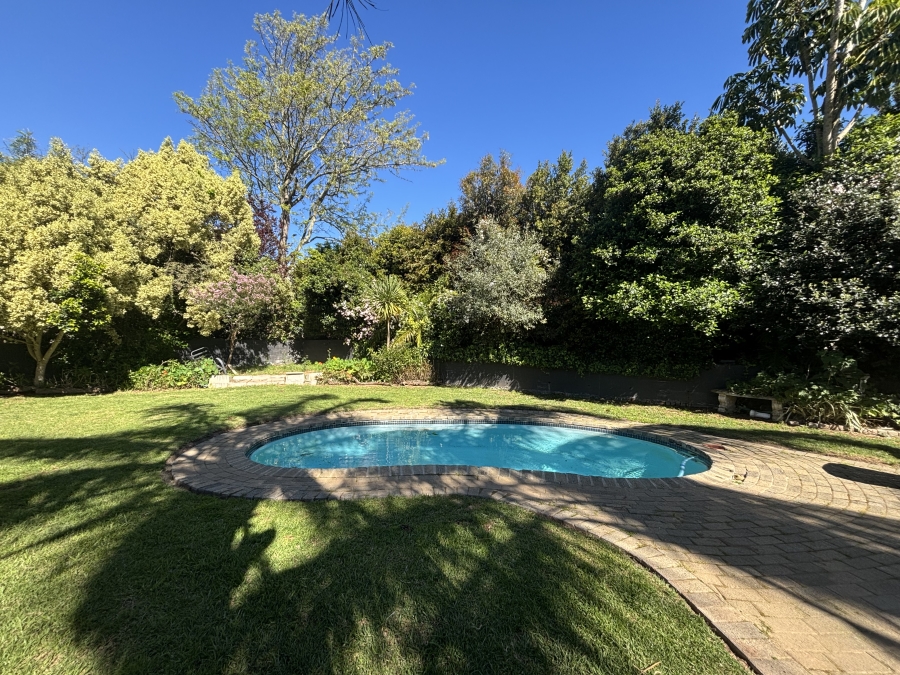 4 Bedroom Property for Sale in Vierlanden Western Cape